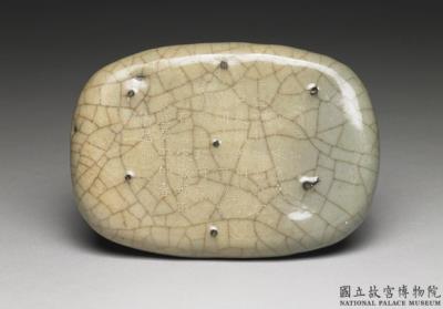 图片[2]-Brush dish with celadon glaze, Guan ware, Southern Song to Yuan dynasty, 13th-14th century-China Archive